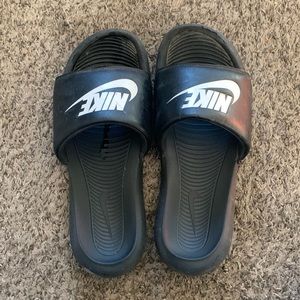 Nike slides